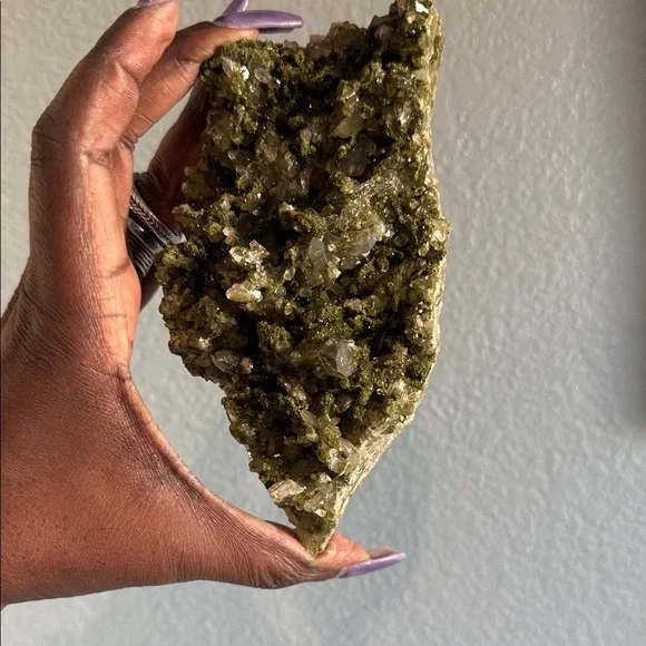 Turkish Epidote on Quartz - Picture 8 of 8